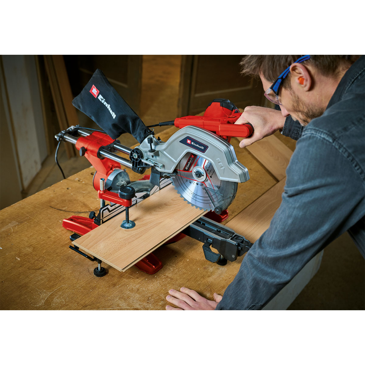 Einhell Zug-Kapp-Gehrungssäge TE-SM 10 L Dual Bild 3