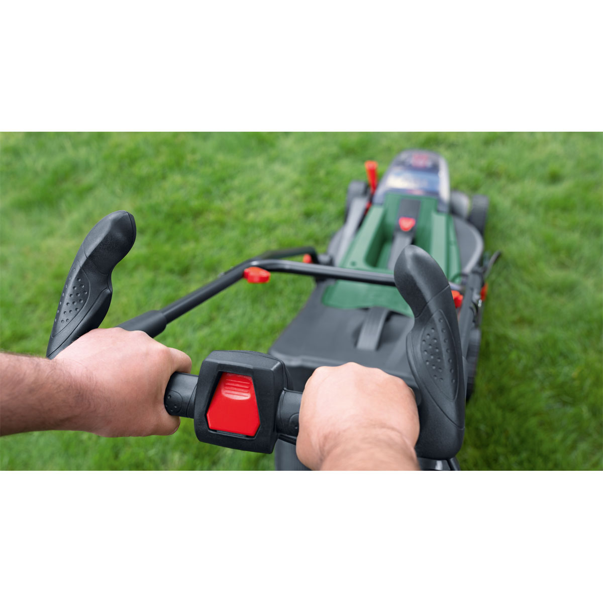 Bosch AkkuRasenmäher Universal Rotak 2 x 18V 37550 293868