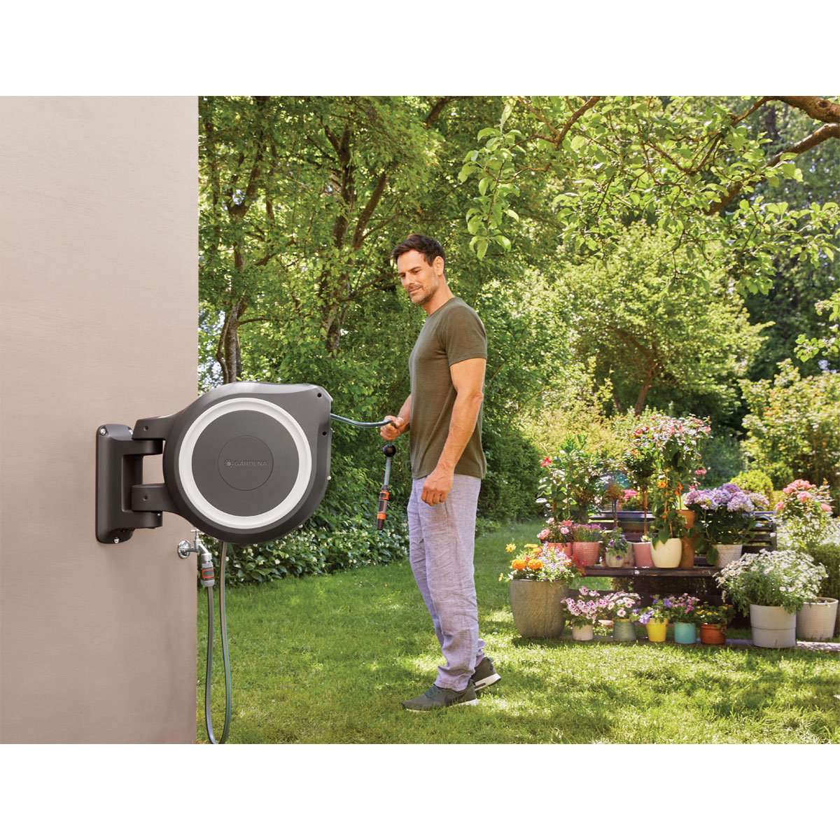 Gardena  Wandschlauchbox RollUp M/L schwarz 25 m Bild 5