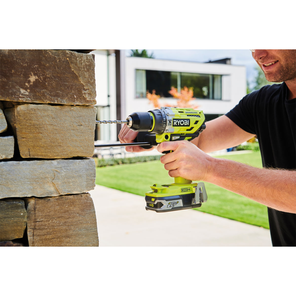 Ryobi  Akku-Schlagbohrer-Set R18PD7-220B mit 2 Akkus und Ladegerät Bild 6