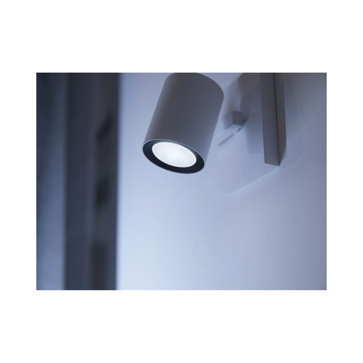 Philips Hue LED-Reflektor White Ambiance 2er-Set GU10 5W Bild 3