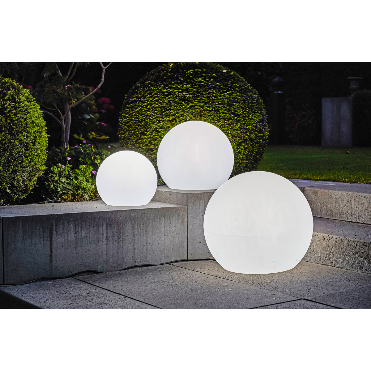 NewGarden Kugelleuchte Buly 40 Ø 40 cm wetterfest weiß Bild 5