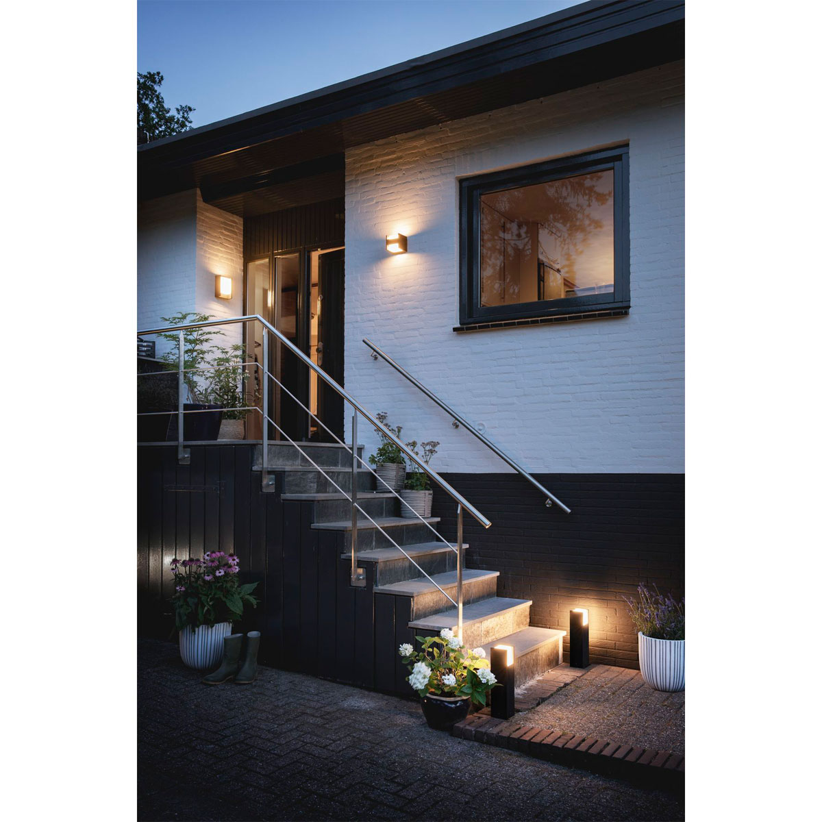 Philips Hue LED-Wegeleuchte Fuzo anthrazit Bild 9