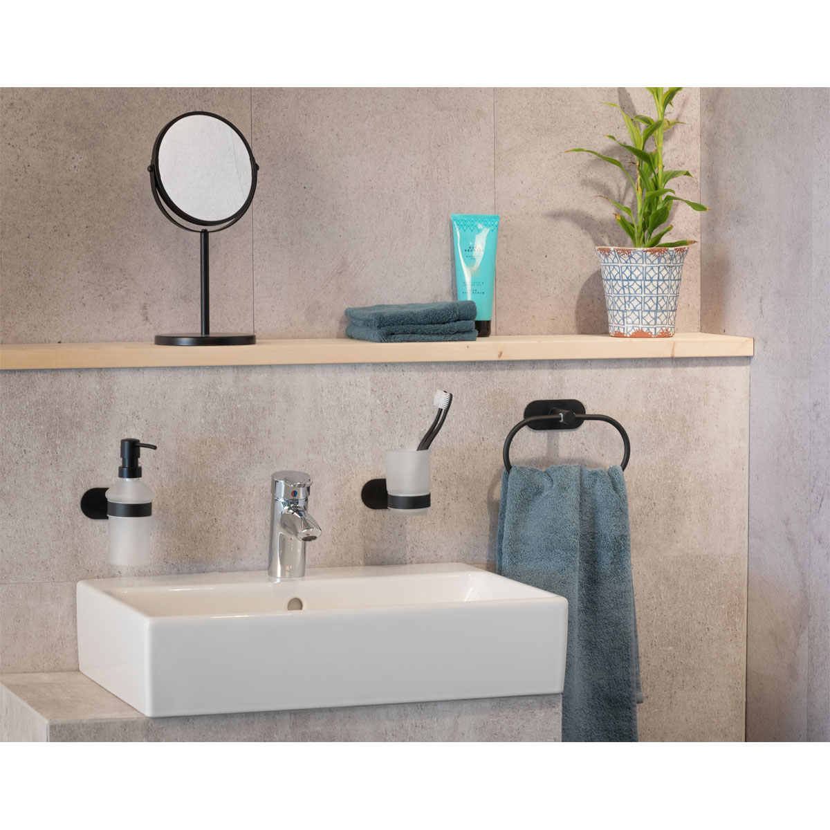 Wenko  Turbo-Loc Edelstahl Seifenspender Orea Black Matt Flüssigseifen-Spender Befestigen ohne bohren ca 200 ml Bild 9