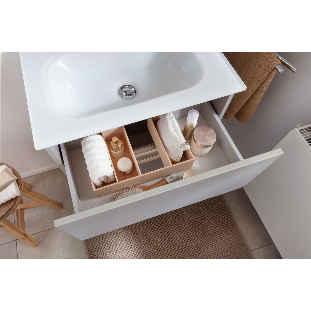 BADMOBIL Waschtischunterschrank FOTON 60 x 65 x 42 cm 2 Schubladen mit Softclose dimmbare LED-Beleuchtung mit Bewegungsmelder hellgrau Bild 3