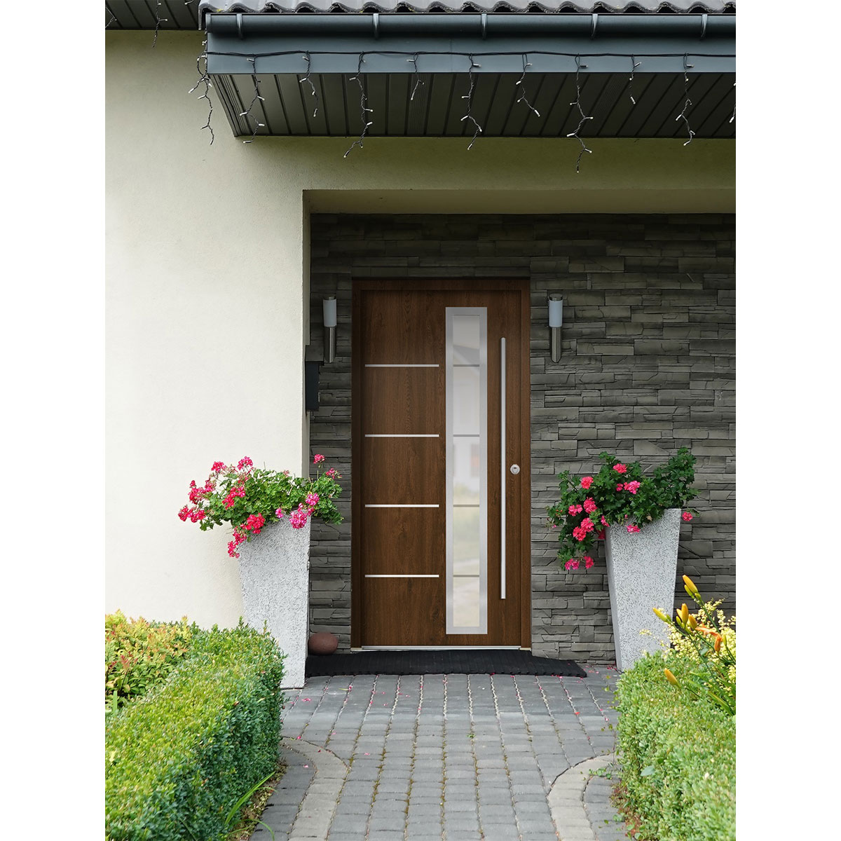 SplenDoor  Premium-Haustür Passivedoor Uppsala RC2 energiesparend einbruchsicher nussbaum 100 x 200 cm rechts Bild 2