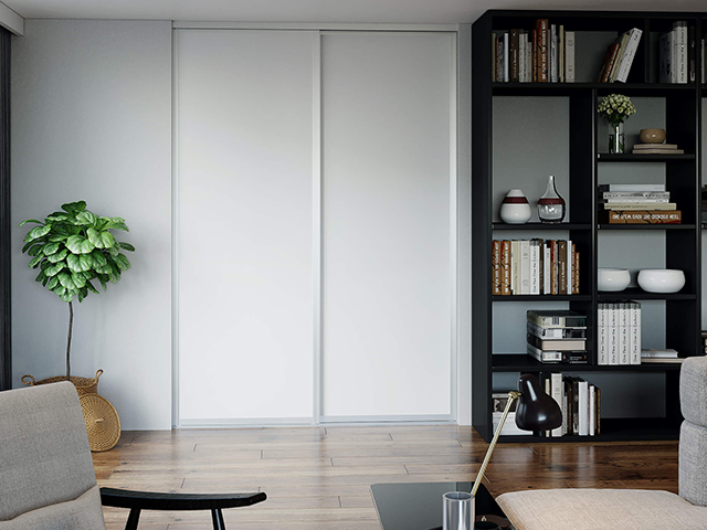 Hibitaro Hibitaro Inneneinrichtung mit grauer Wand