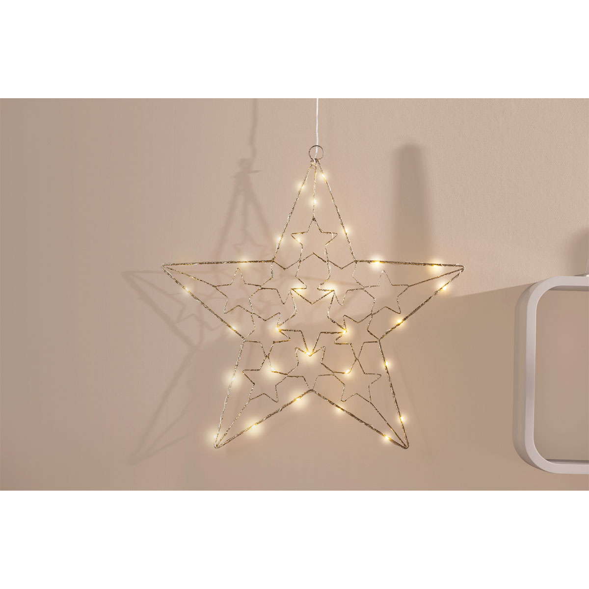 Metallstern 30 LEDs hängend batteriebetrieben AA gold 18 cm Bild 2
