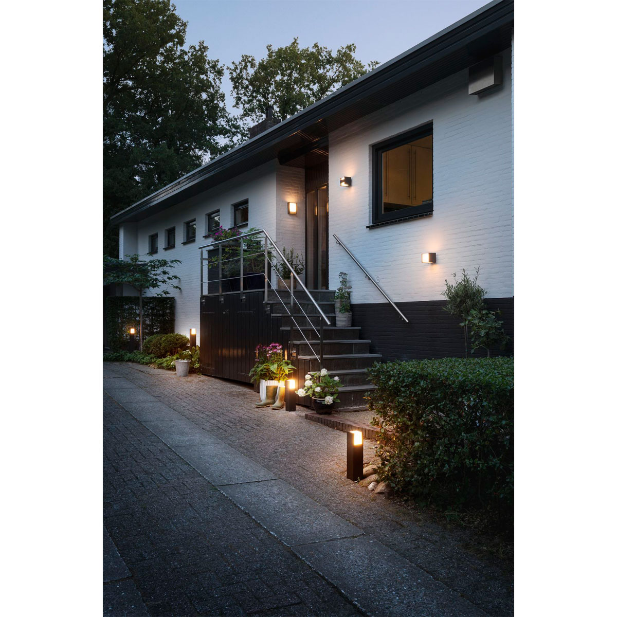 Philips Hue LED-Wegeleuchte Fuzo anthrazit Bild 8