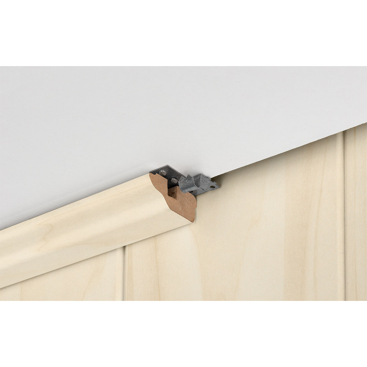 Deckenleiste Birke hell 2,6 m