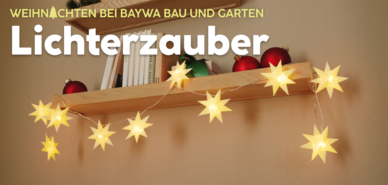 Dekorierte Lichter an der Wand 