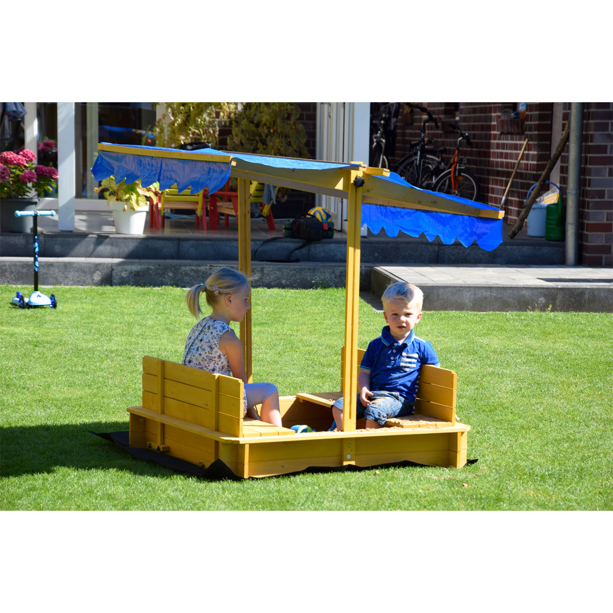 dobar Sandkasten mit schwenkbarem Dach 120 x 120 x 120 cm hellbraun Bild 4