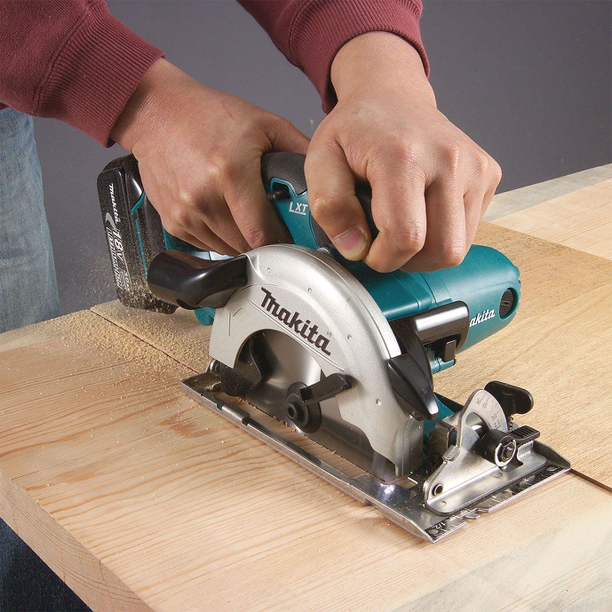 Makita Akku-Handkreissäge DSS501Z 51 mm Bild 2