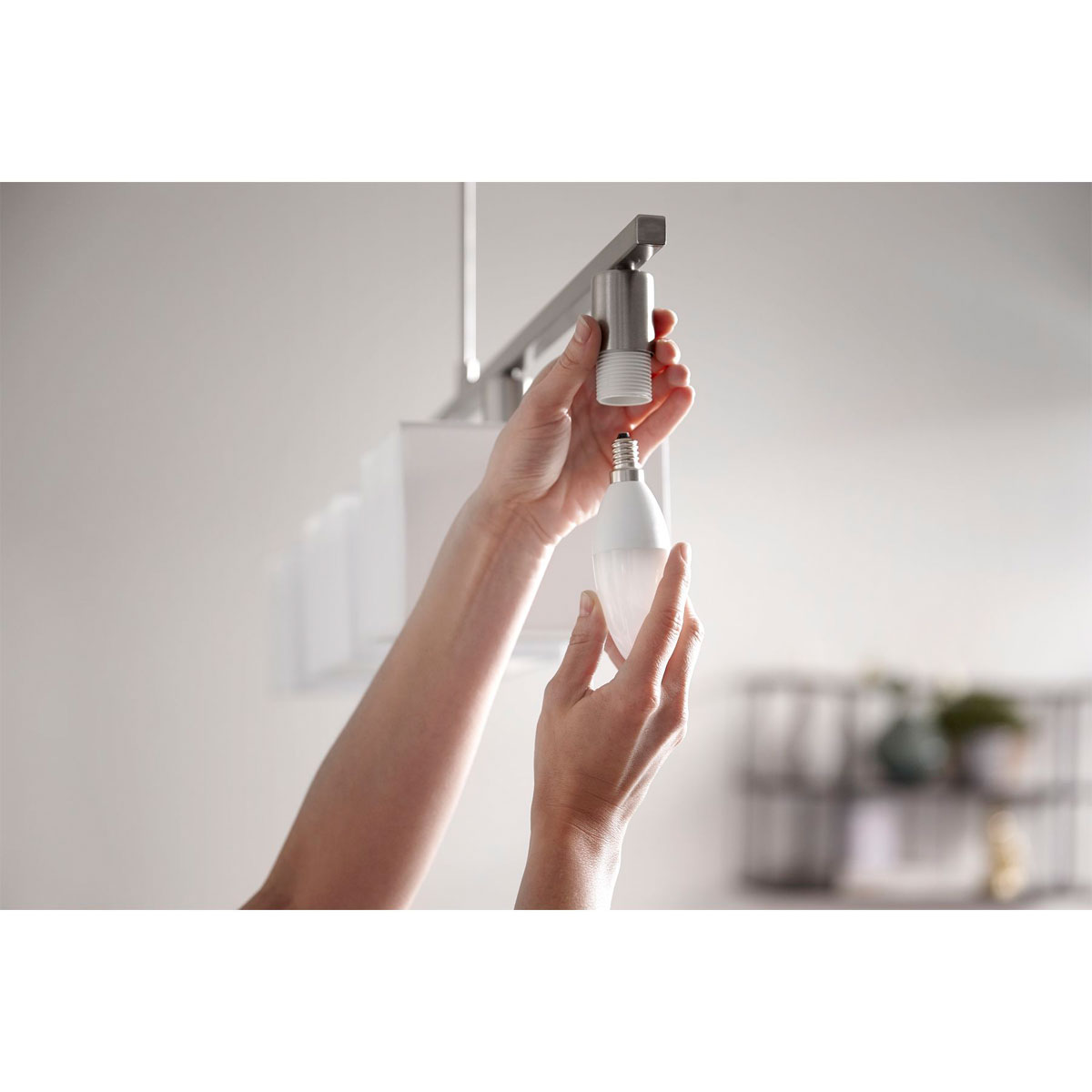 Philips Hue LED-Kerze White 5,5W 1 Stück Bild 3