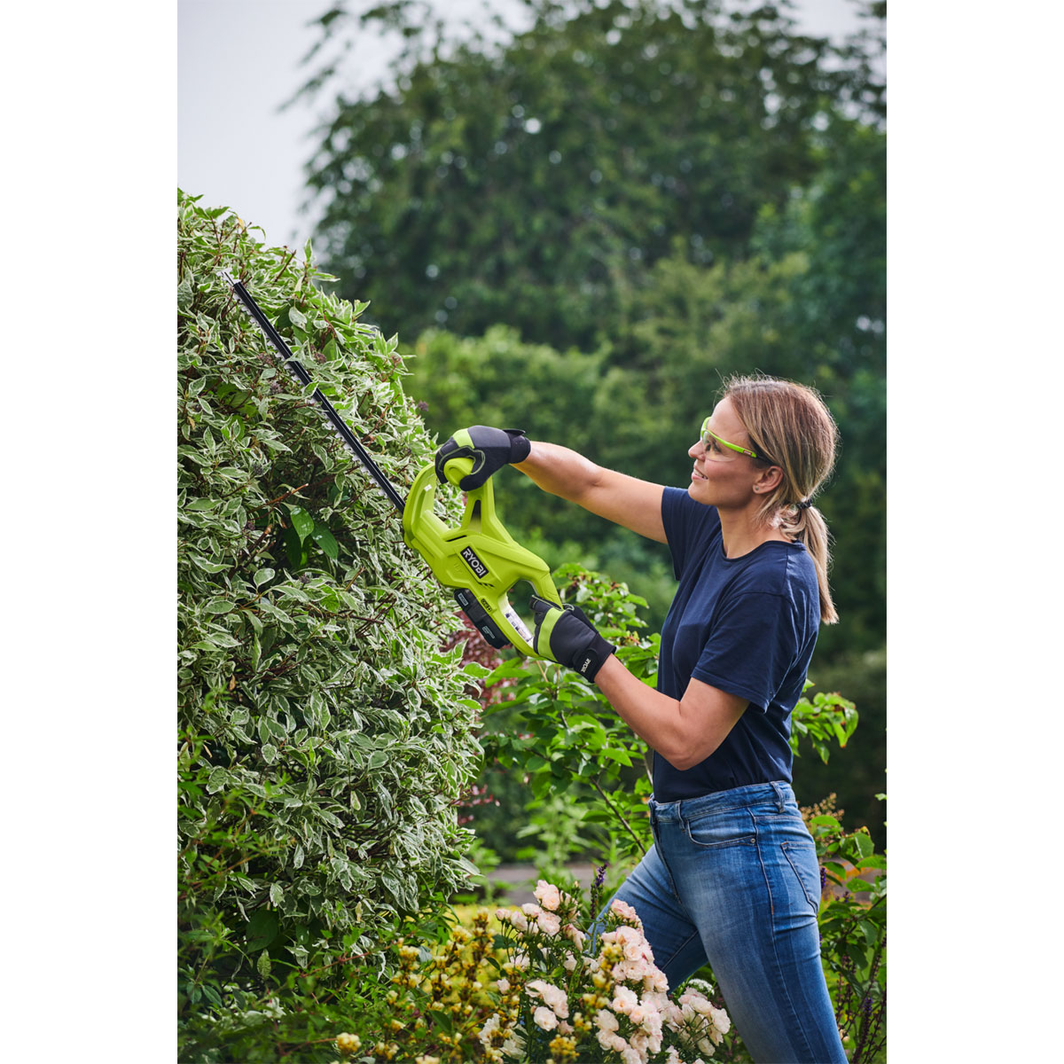 Ryobi  Akku-Heckenschere RY18HT40A-115 inkl Akku und Ladegerät Bild 3