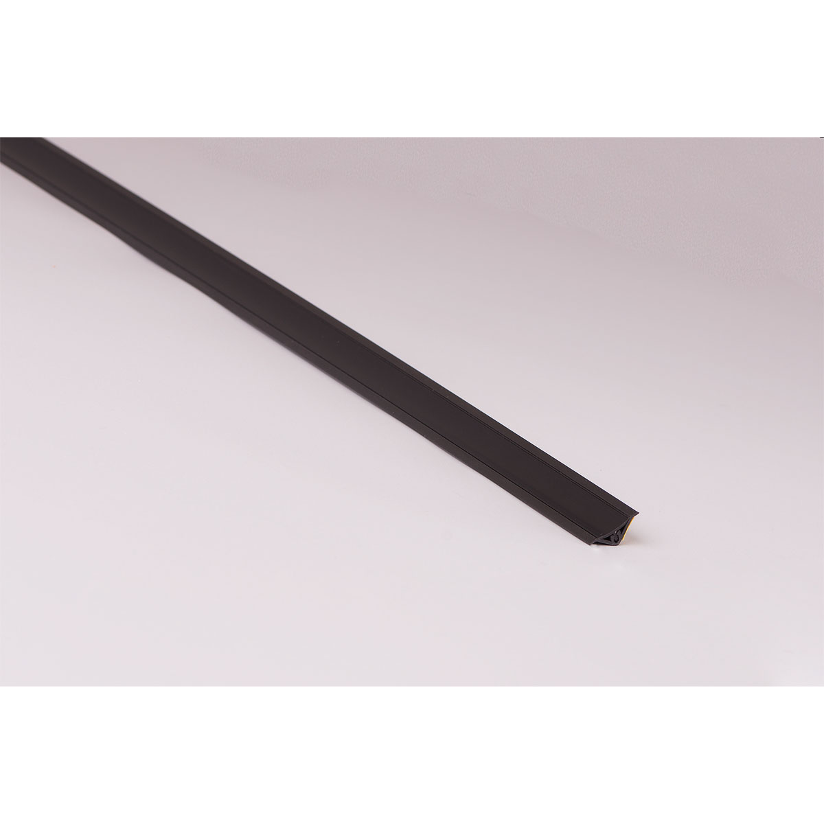 Multileiste 14 complete schwarz 14 x 14 x 2600 mm