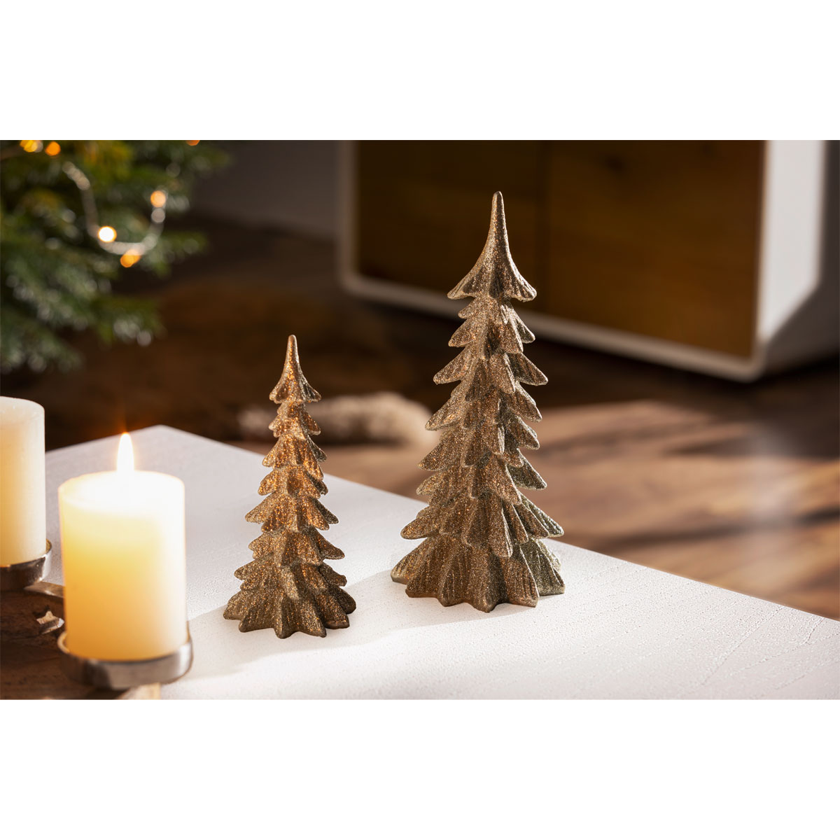 Tanne gold mit Glitzer Durchmesser 8,5 cm x Höhe 19,5 cm Polyresin Bild 4