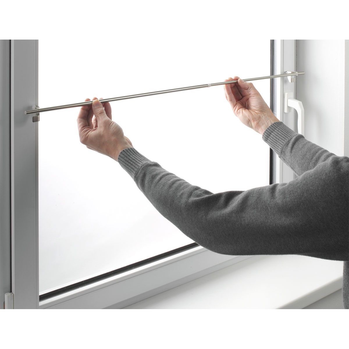 Gardinia Klemmstange Press und Go Filigrano Kugel silber 80-110 cm Bild 3