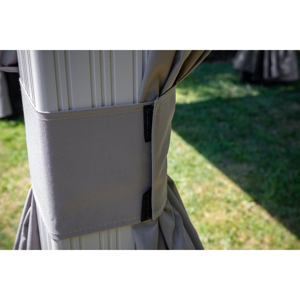 Sojag Pavillon Messina 1012 inkl. Moskitonetz 298x363x291,5cm Champagner Bild 2