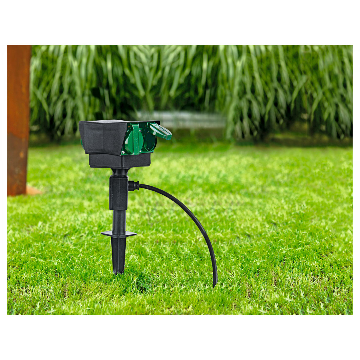 Erdspieß mit 4-fach Steckdose Bild 2